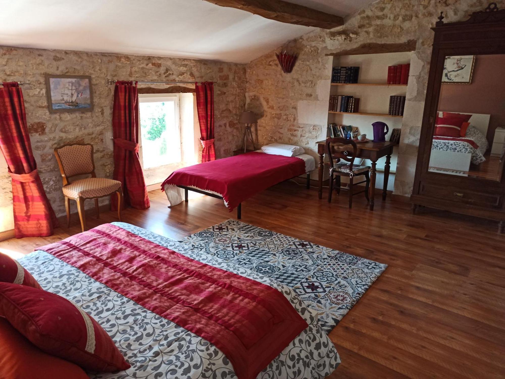 La Pastorale Bed & Breakfast Beurlay Bilik gambar