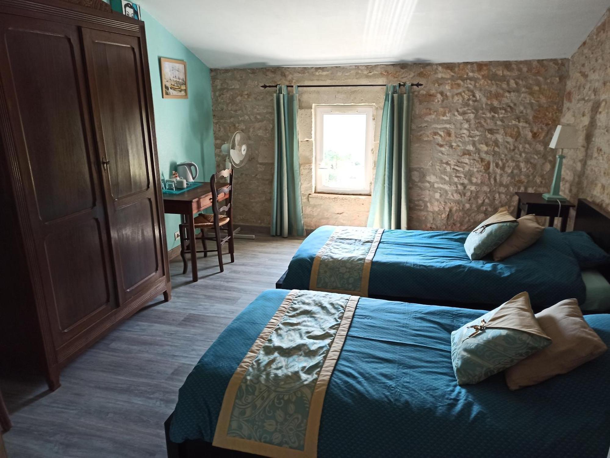 La Pastorale Bed & Breakfast Beurlay Bilik gambar