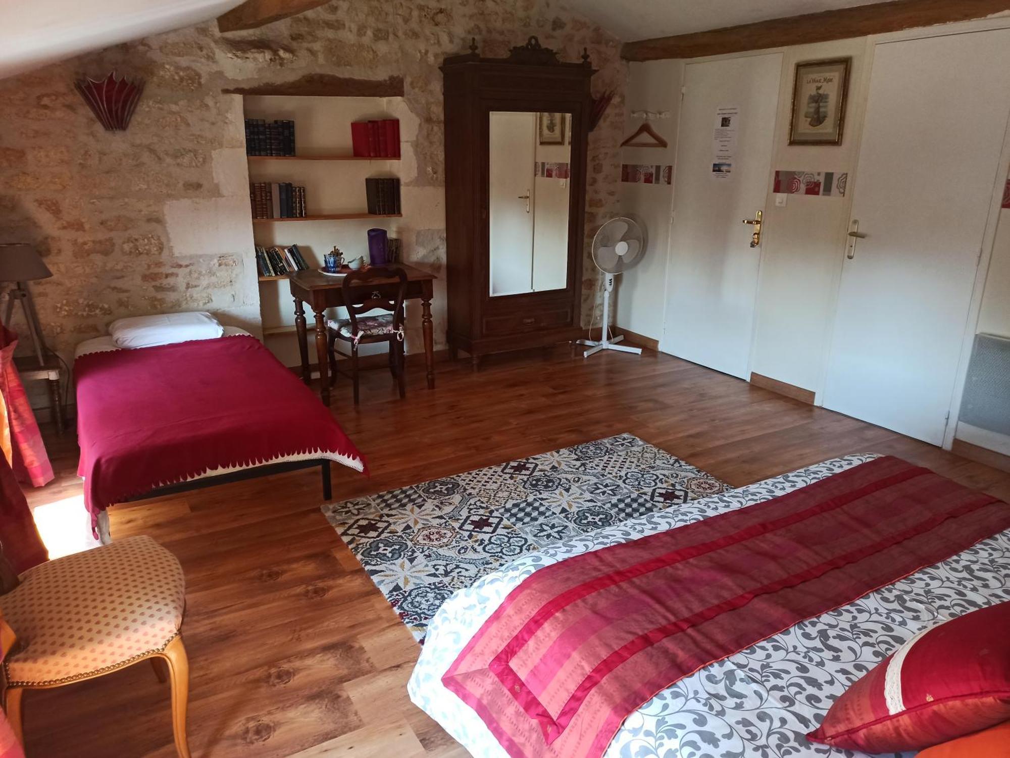 La Pastorale Bed & Breakfast Beurlay Bilik gambar